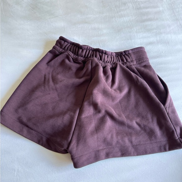 Nike club fleece womens shorts - Picture 3 of 3